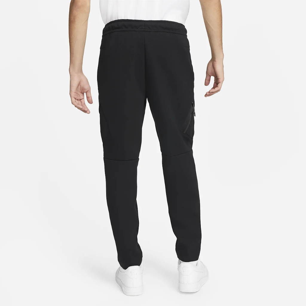 Nike Sportswear Tech Fleece Men&#039;s Utility Pants DM6453-010