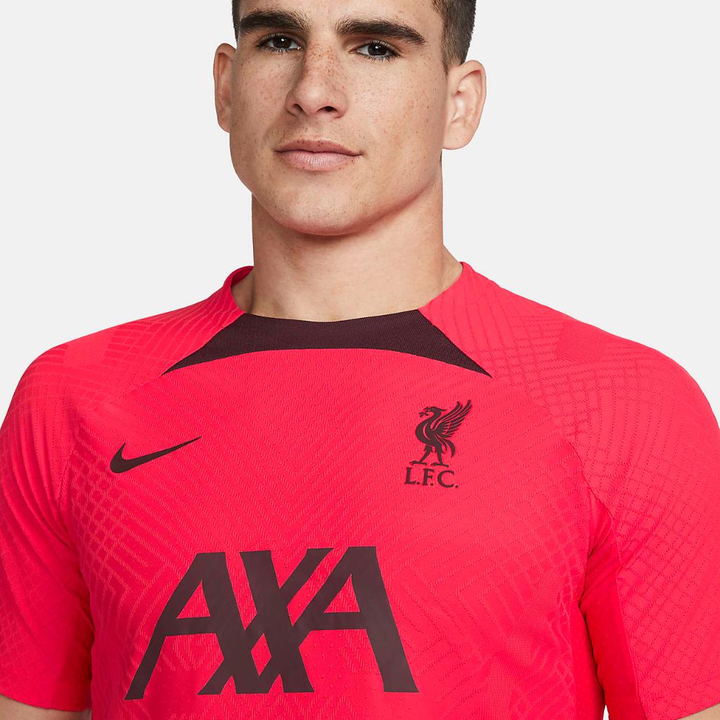 Liverpool FC Strike Elite Men&#039;s Nike Dri-FIT ADV Short-Sleeve Soccer Top DM8431-661