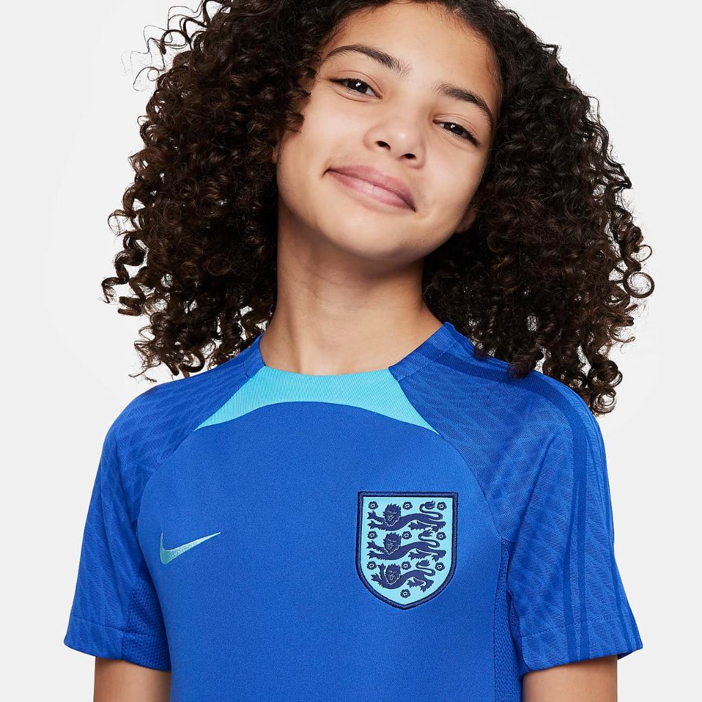England Strike Big Kids&#039; Nike Dri-FIT Short-Sleeve Soccer Top DM9575-480