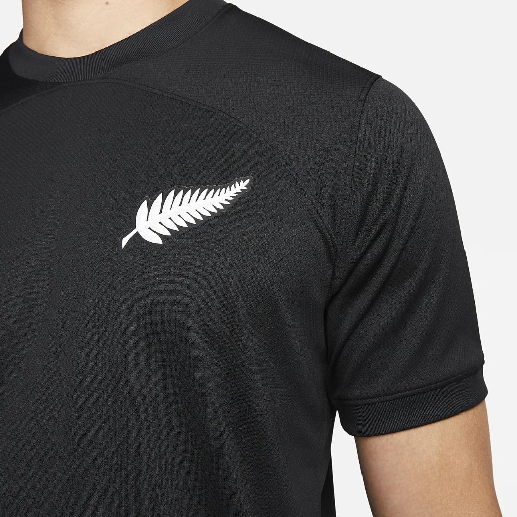 New Zealand 2022/23 Stadium Away Men&#039;s Nike Dri-FIT Soccer Jersey DN0697-010