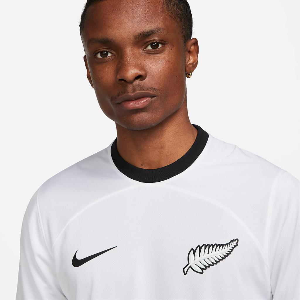 New Zealand 2022/23 Stadium Home Men&#039;s Nike Dri-FIT Soccer Jersey DN0698-100