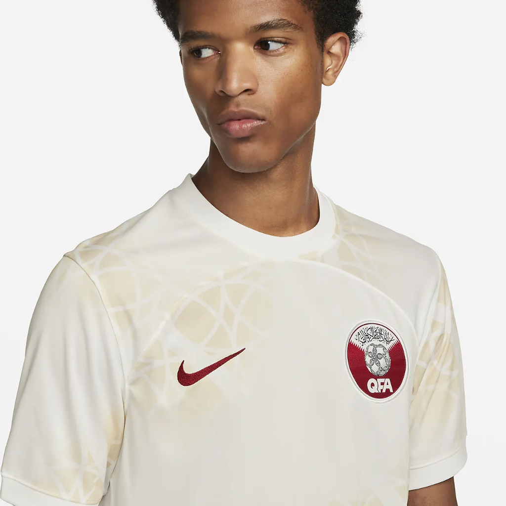 Qatar 2022/23 Stadium Away Men&#039;s Nike Dri-FIT Soccer Jersey DN0701-100