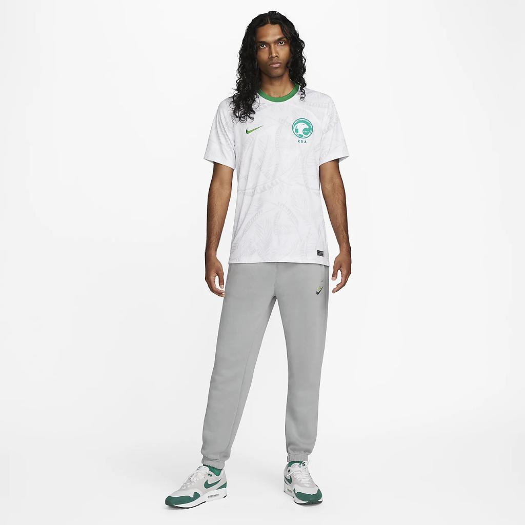 Saudi Arabia 2022/23 Stadium Home Men&#039;s Nike Dri-FIT Soccer Jersey DN0716-100