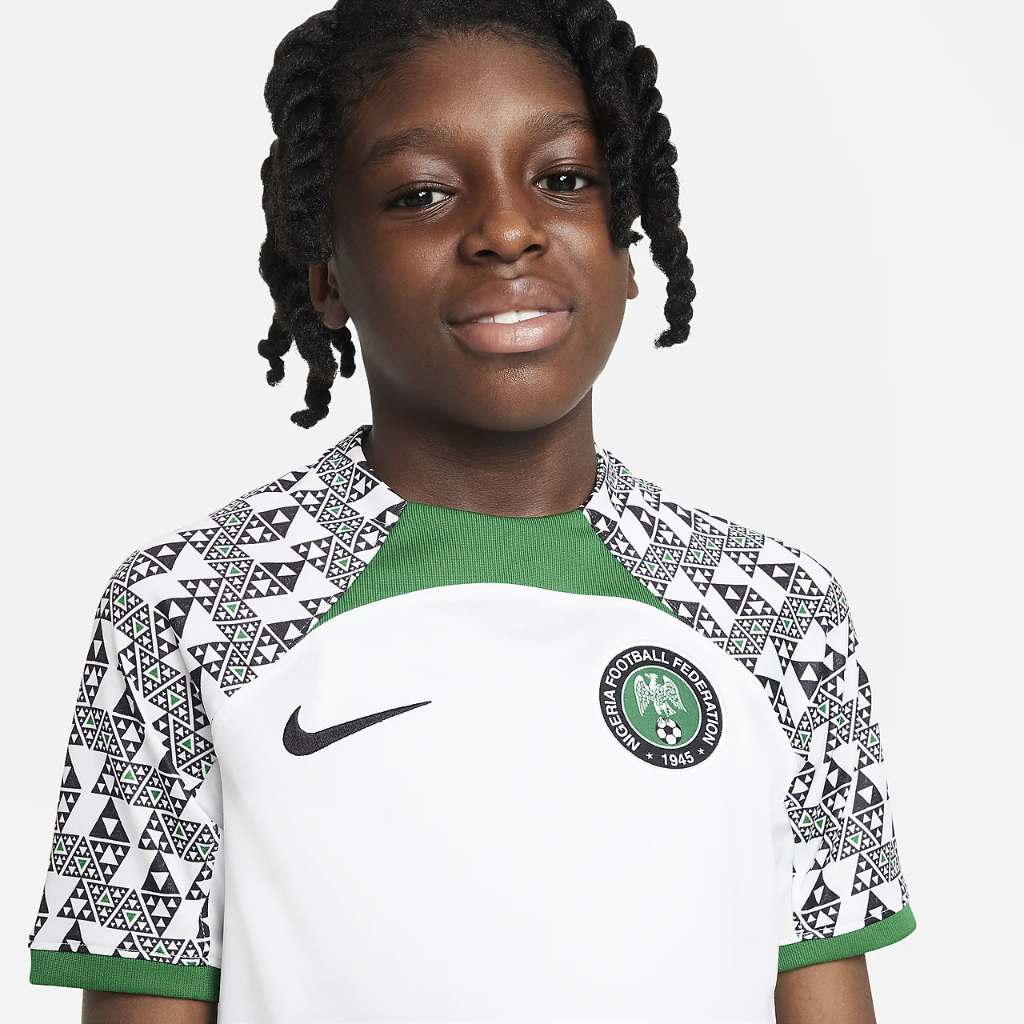 Nigeria 2022/23 Stadium Away Big Kids&#039; Nike Dri-FIT Soccer Jersey DN0838-100