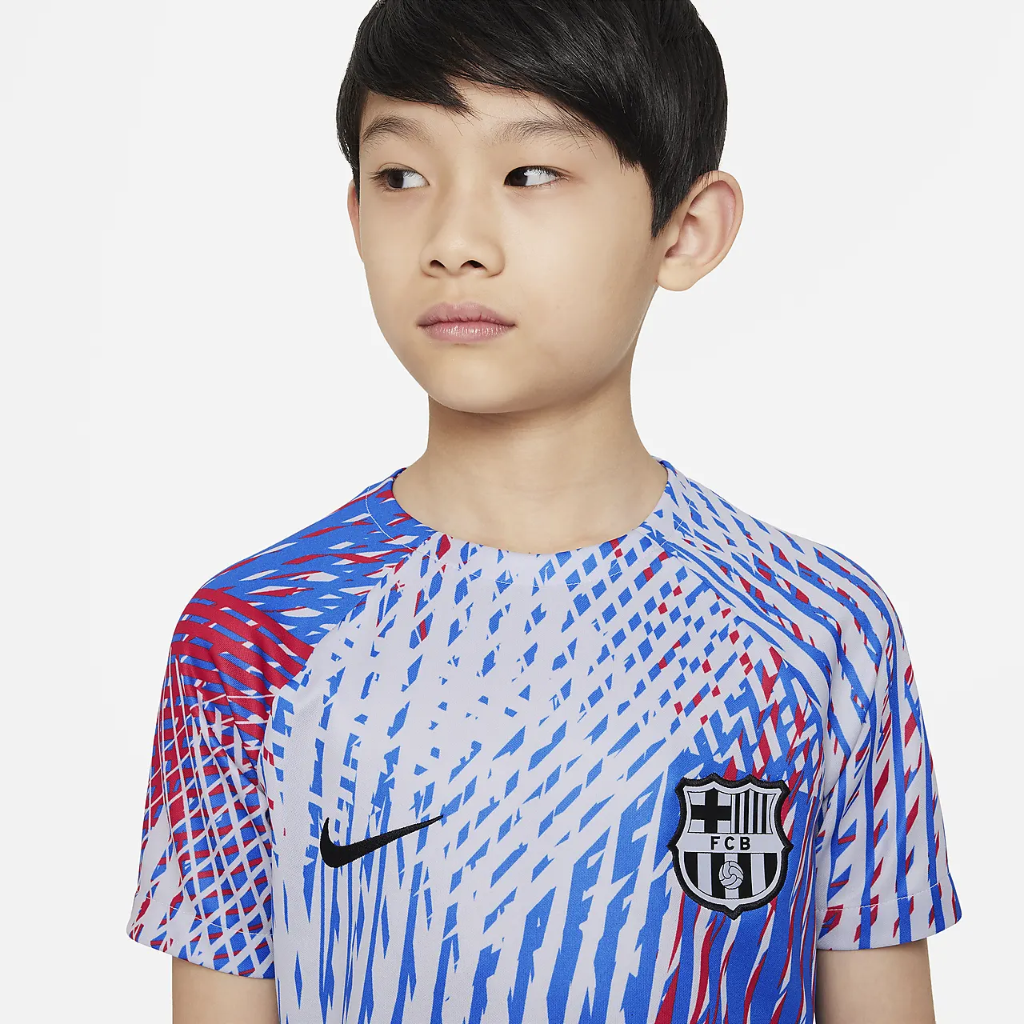 FC Barcelona Big Kids&#039; Nike Dri-FIT Pre-Match Soccer Top DN2989-101