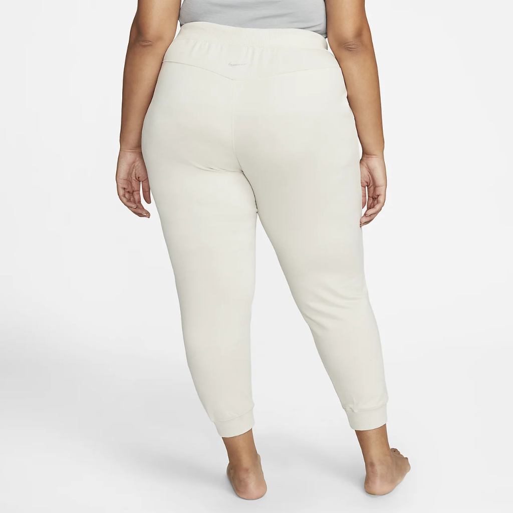 Nike Yoga Luxe Women&#039;s 7/8 Fleece Joggers (Plus Size) DN5601-104