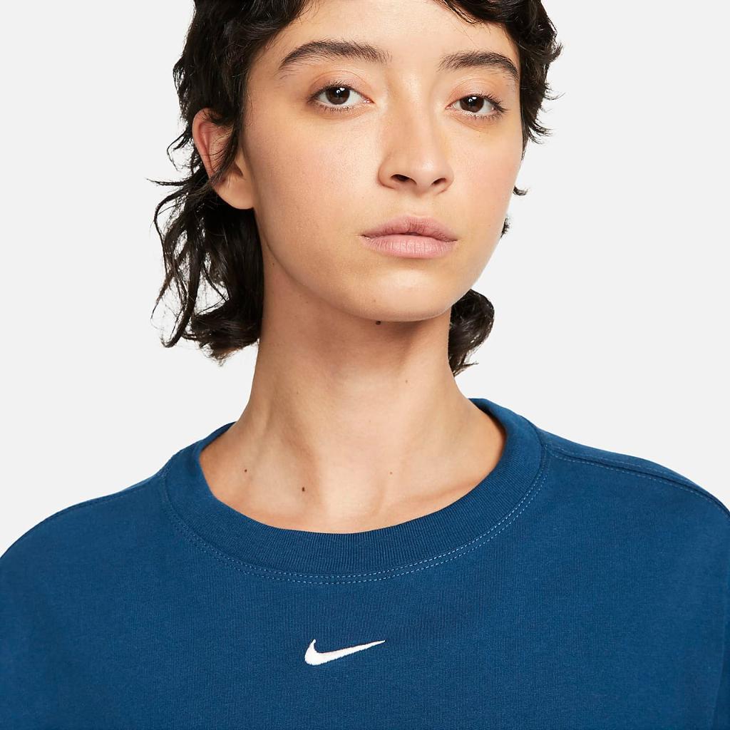 Nike Sportswear Essentials Women&#039;s T-Shirt DN5697-460