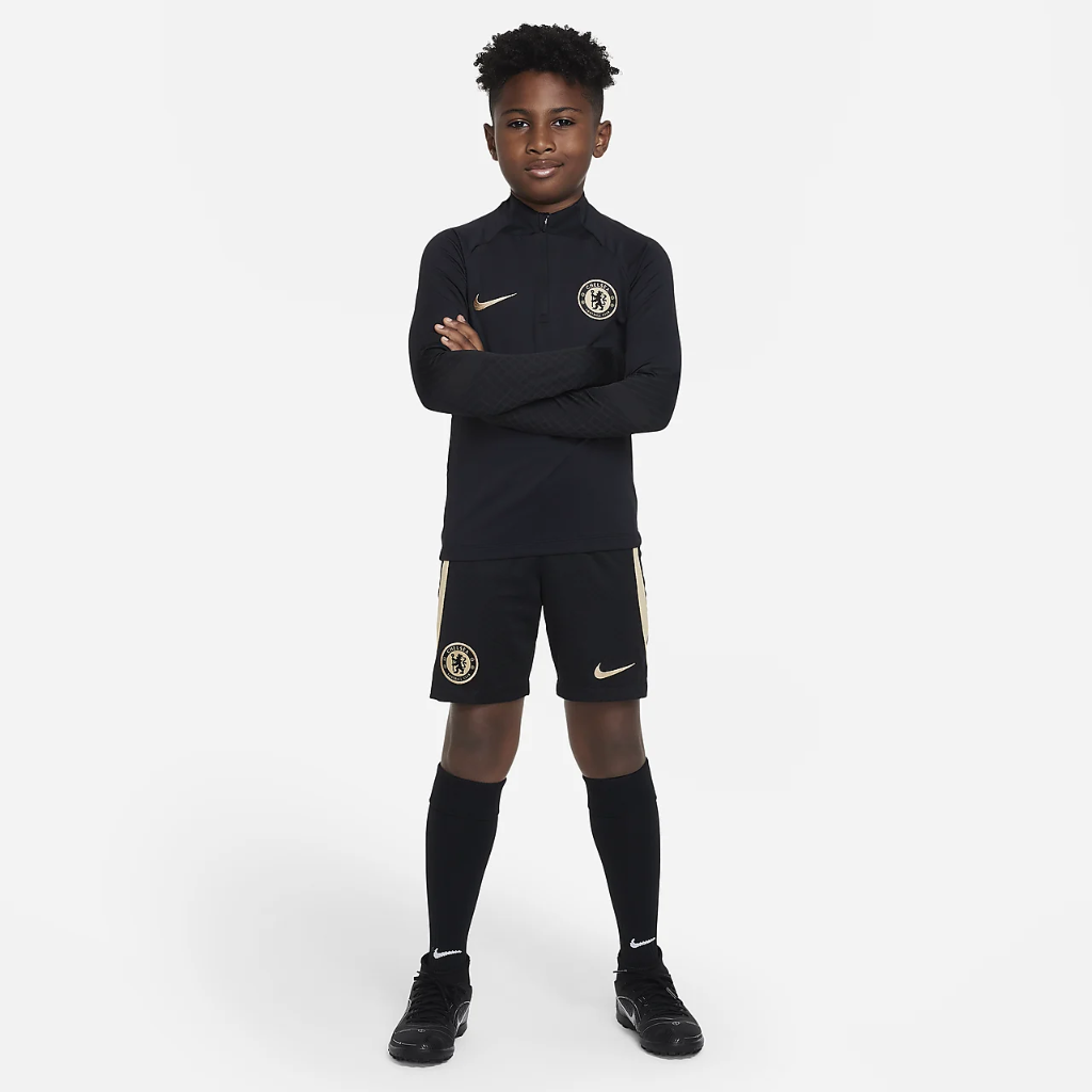 Chelsea FC Strike Big Kids&#039; Nike Dri-FIT Knit Soccer Drill Top DO2490-011
