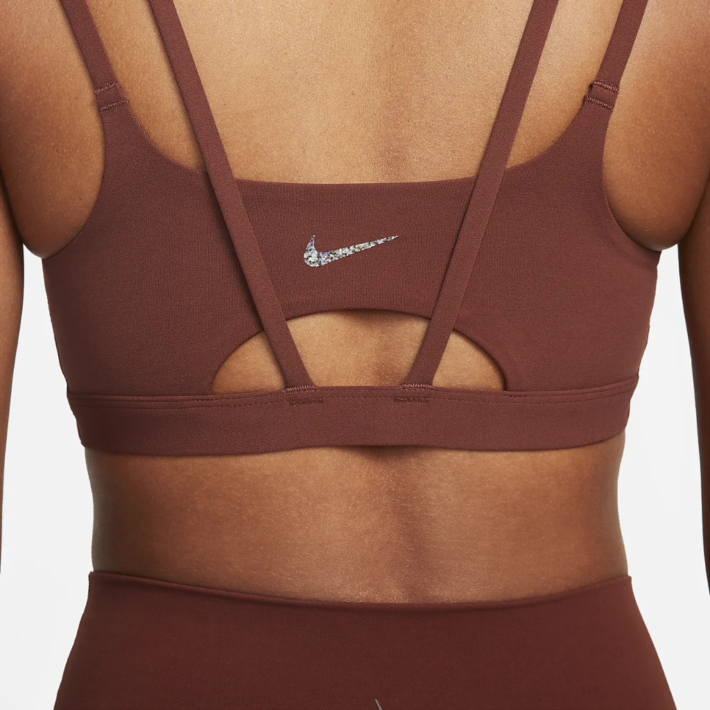 Nike Dri-FIT Alate Trace Women&#039;s Light-Support Padded Strappy Sports Bra DO6608-231