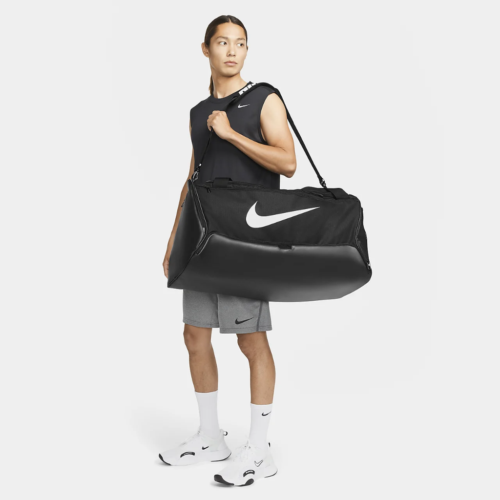 Nike Brasilia 95 Large Duffel Bag for Sale in Kearny, NJ - OfferUp