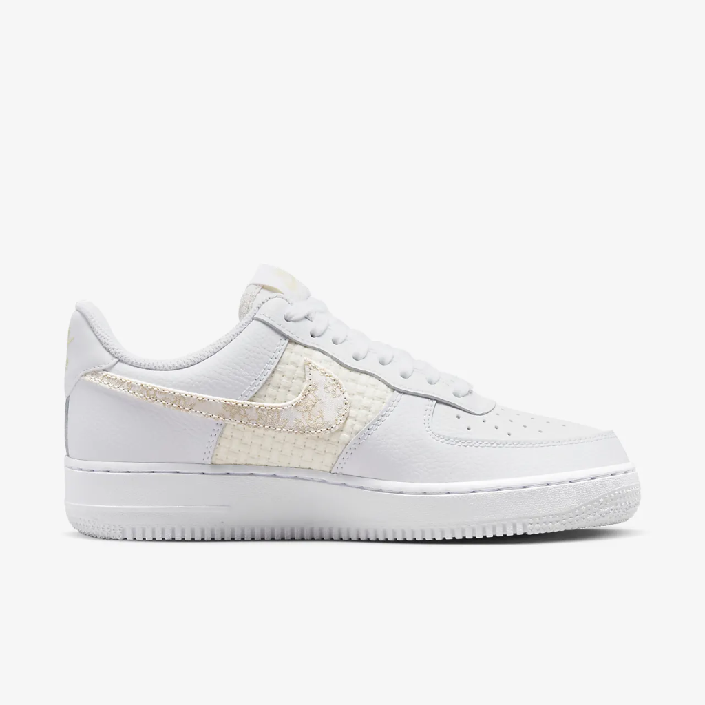 Nike Air Force 1 &#039;07 SE Women&#039;s Shoes DO9458-100