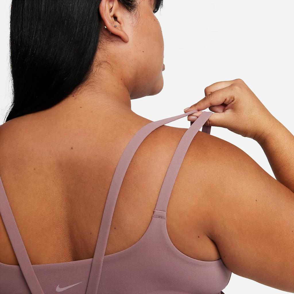 Nike Alate Trace Women&#039;s Light-Support Padded Strappy Sports Bra (Plus Size) DQ2810-208
