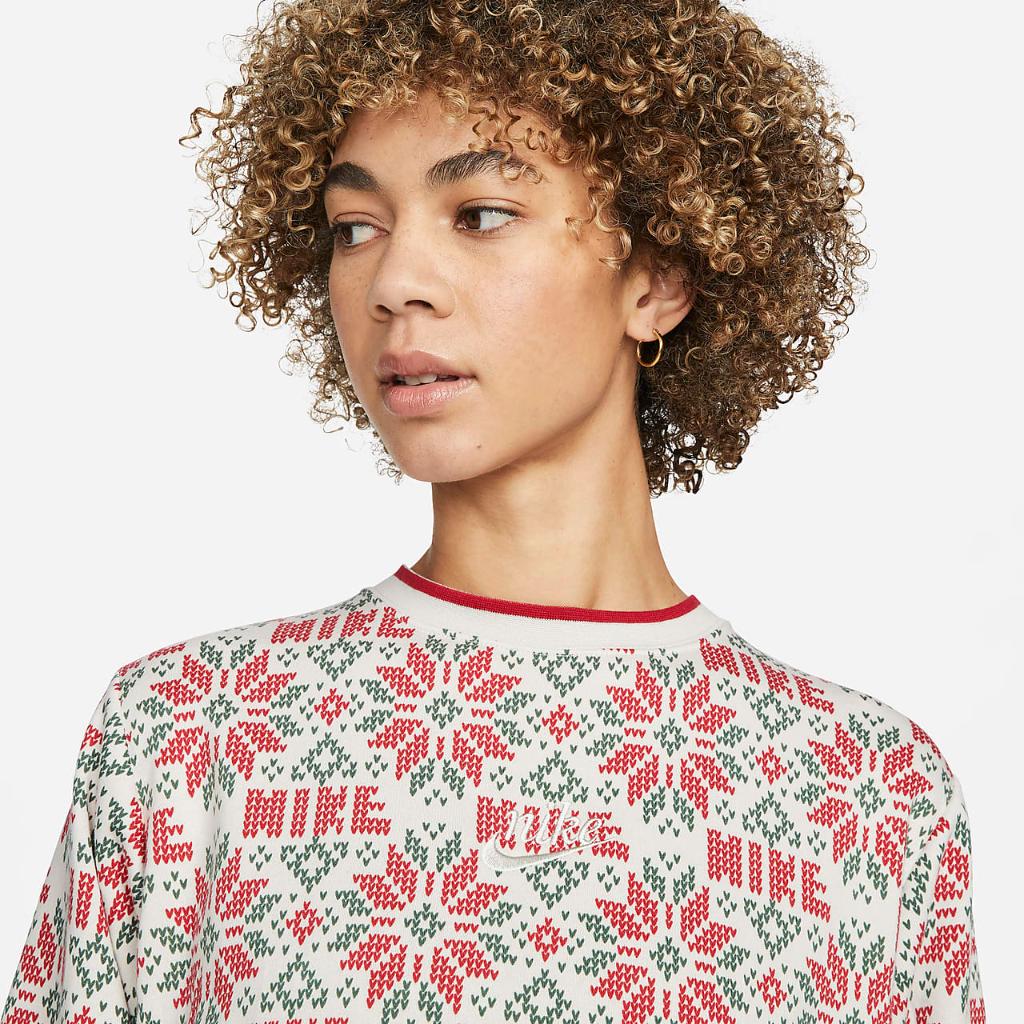 Nike Sportswear Club Fleece Women&#039;s Holiday Sweatshirt DQ3545-072