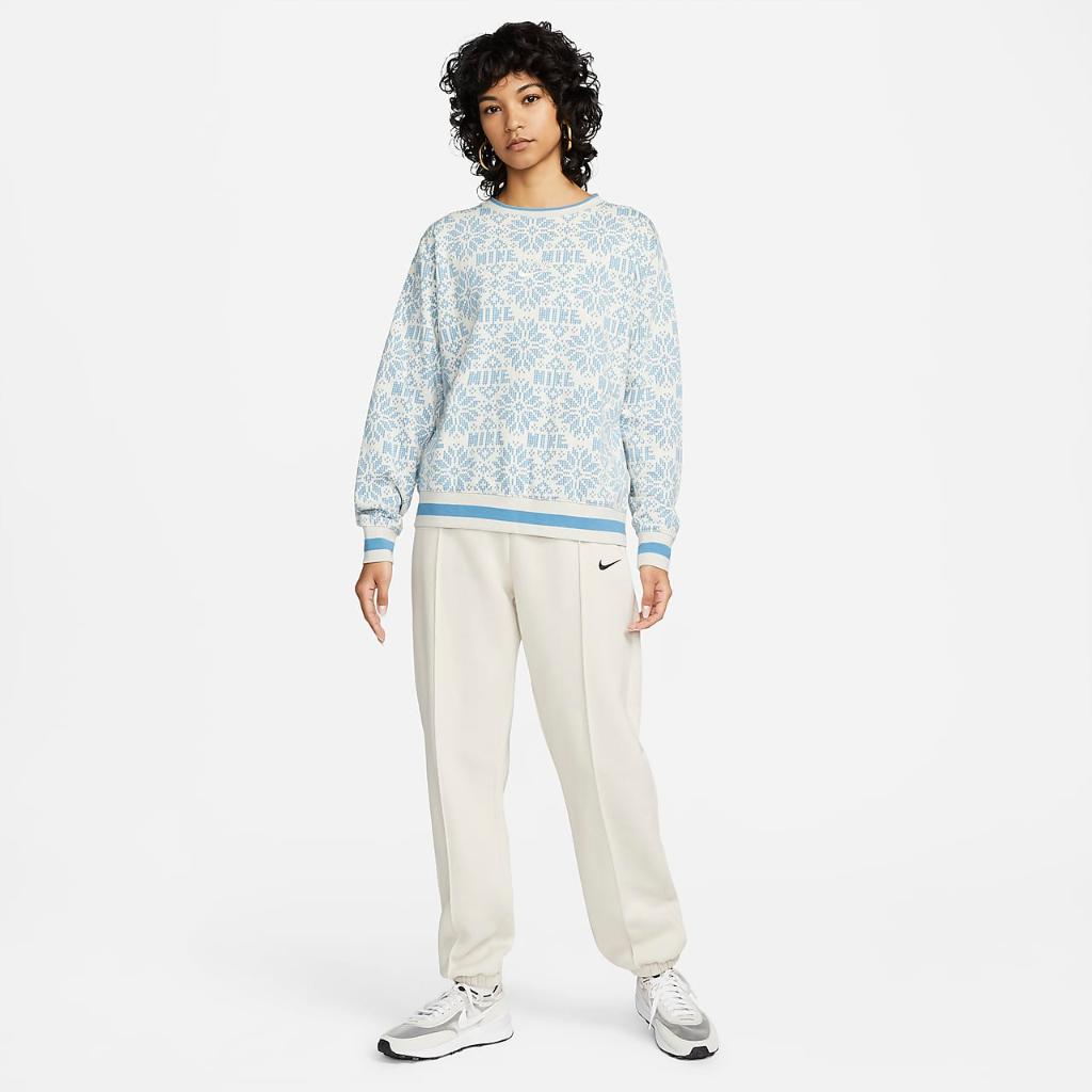 Nike Sportswear Club Fleece Women&#039;s Holiday Sweatshirt DQ3545-073