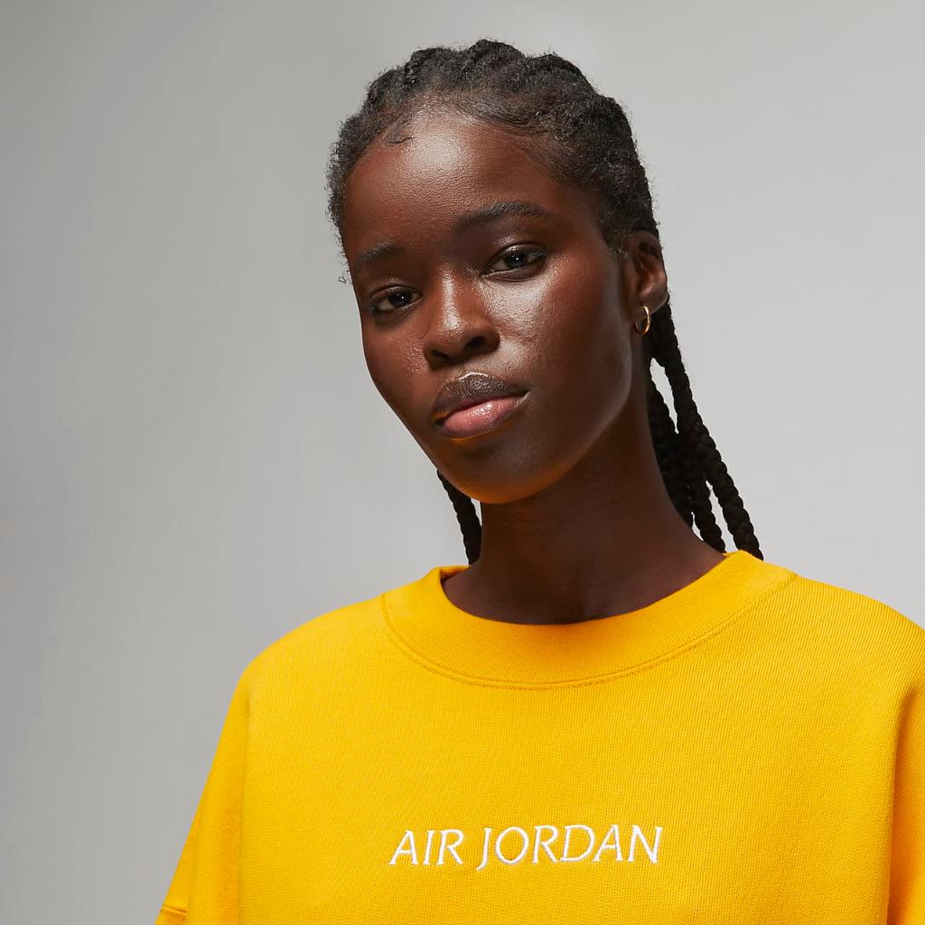 Air Jordan Women&#039;s Crew Sweatshirt DQ4649-705