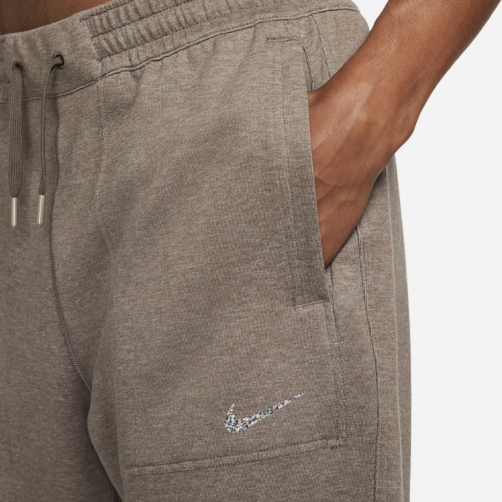 Nike Yoga Dri-FIT Men&#039;s Fleece Pants DQ4882-004