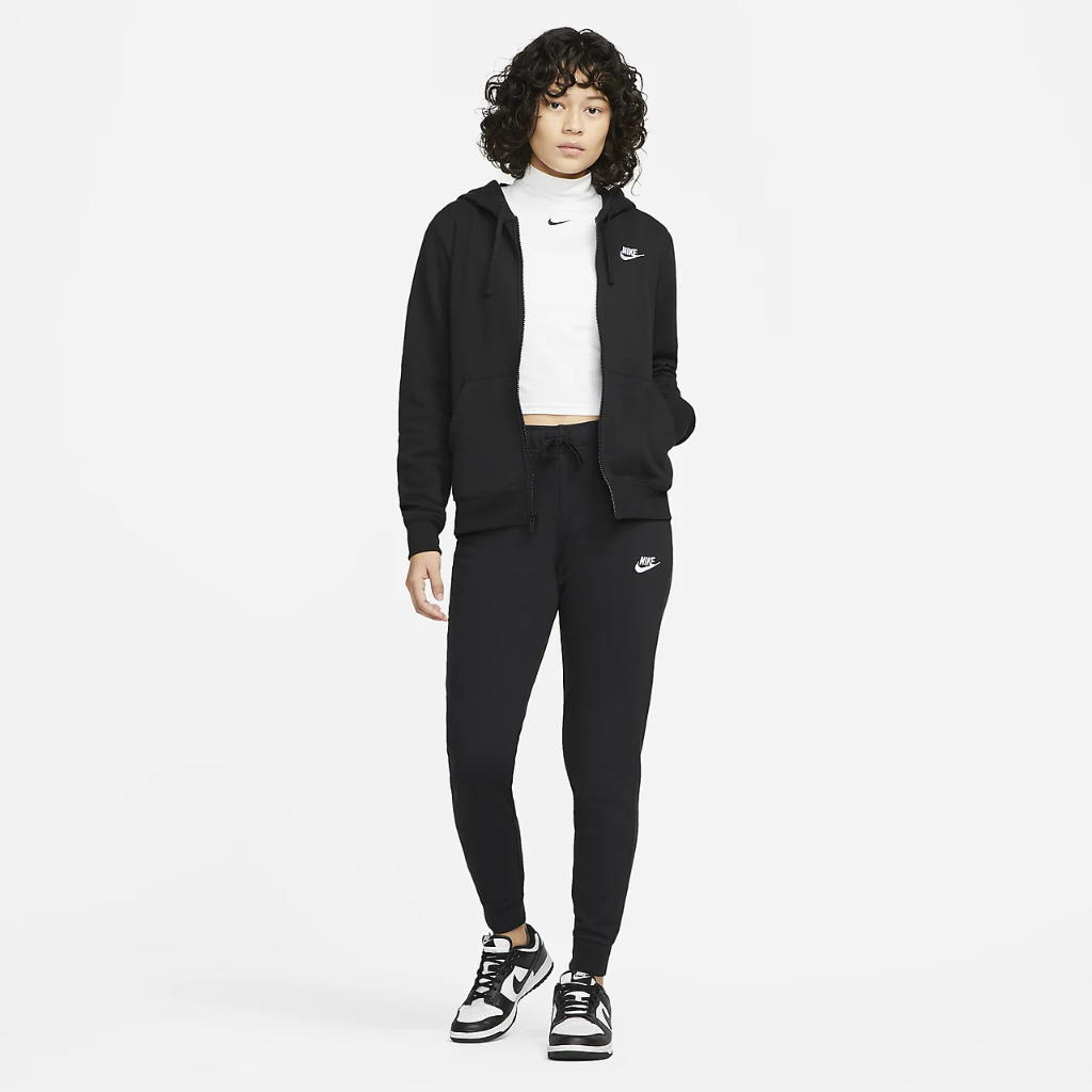 Nike Sportswear Club Fleece Women&#039;s Mid-Rise Slim Joggers DQ5174-010