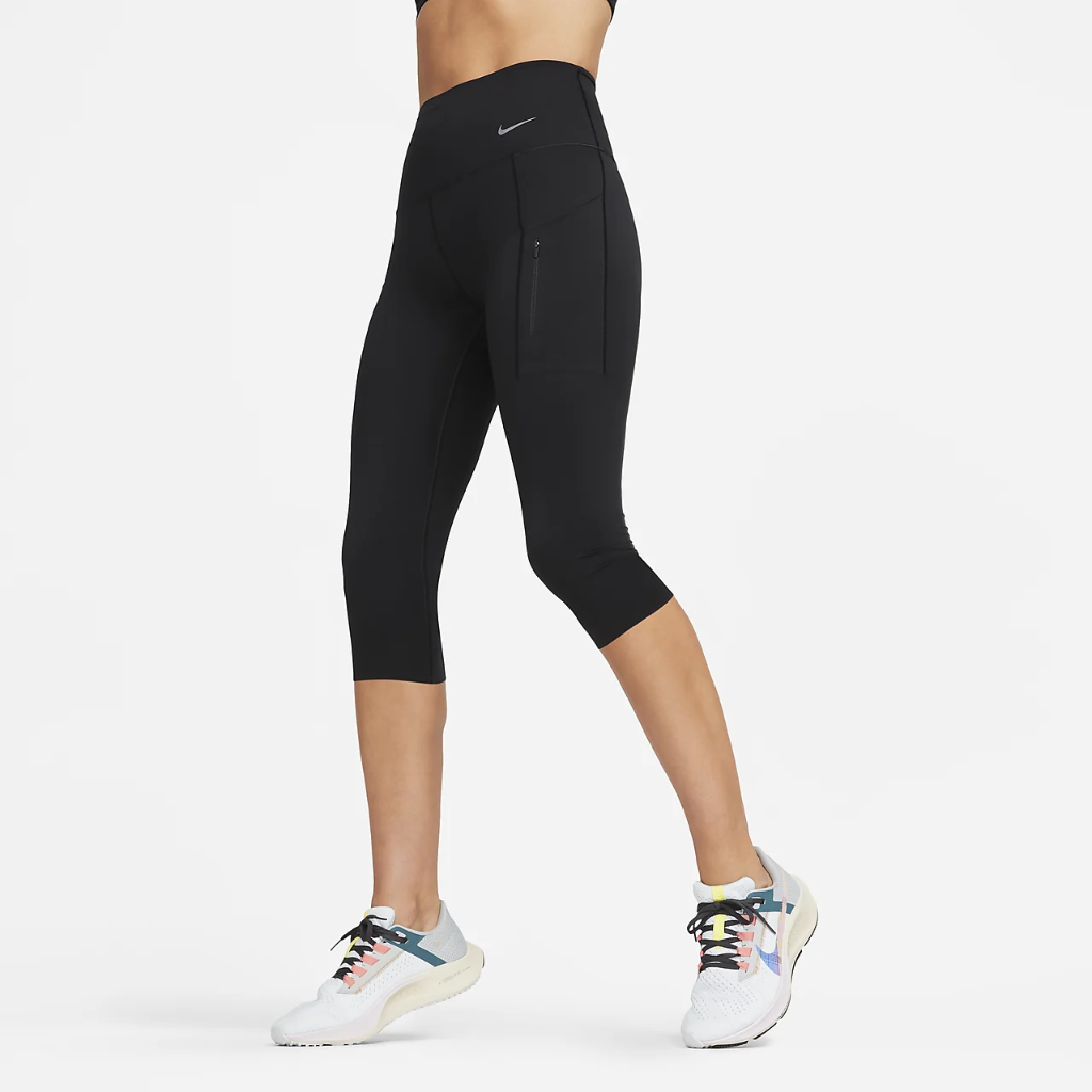 Nike Go Women&#039;s Firm-Support High-Waisted Capri Leggings with Pockets DQ5700-010
