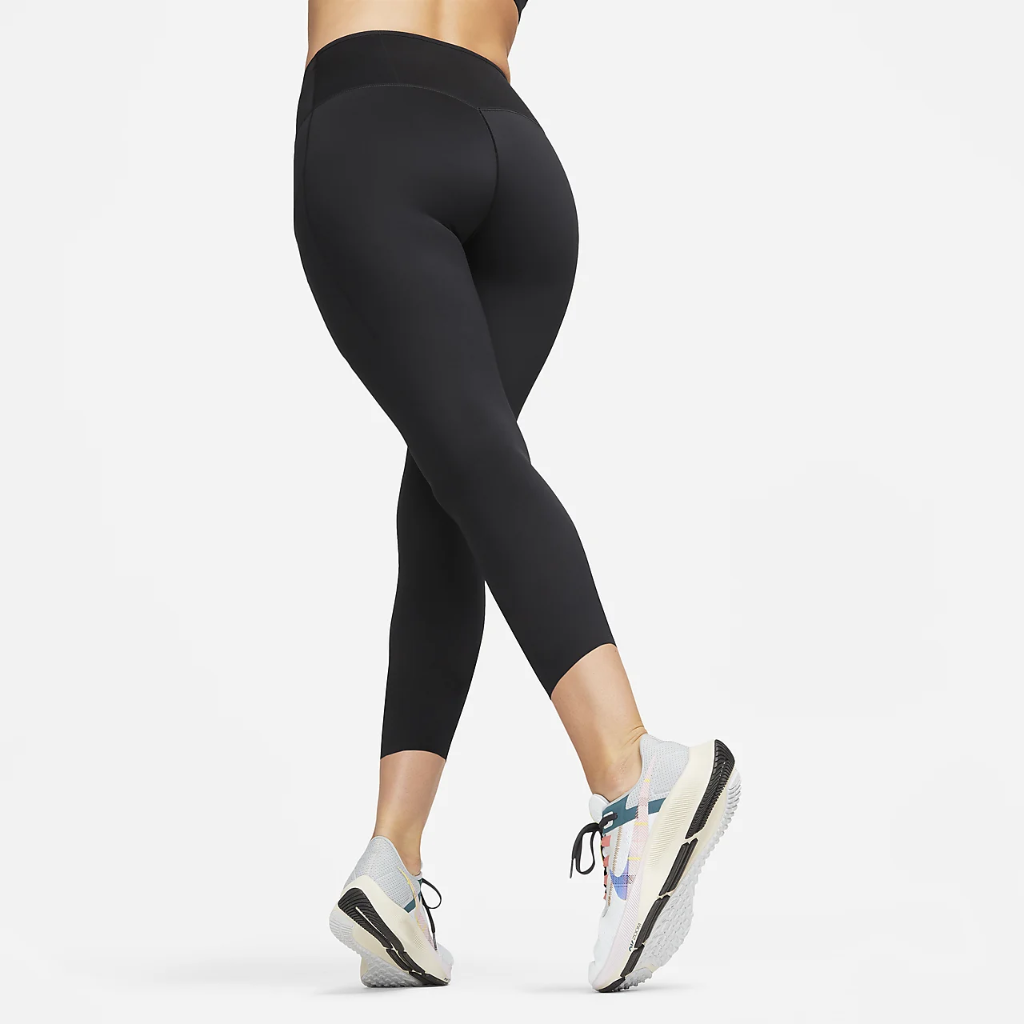 Nike Go Women&#039;s Firm-Support Mid-Rise Cropped Leggings with Pockets DQ5908-010
