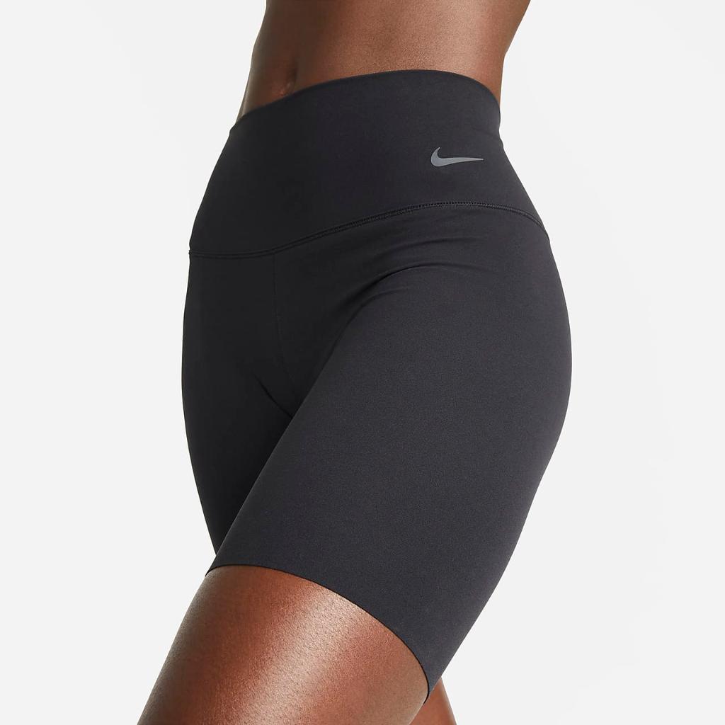 Nike Zenvy Women&#039;s Gentle-Support Mid-Rise 8&quot; Biker Shorts DQ6005-010