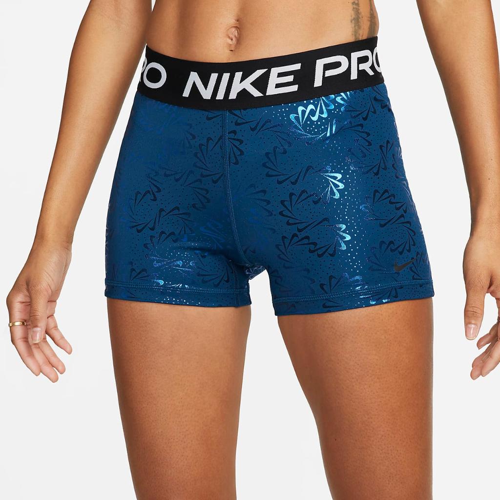 Nike Pro Women&#039;s Mid-Rise 3&quot; Printed Training Shorts DQ6232-460