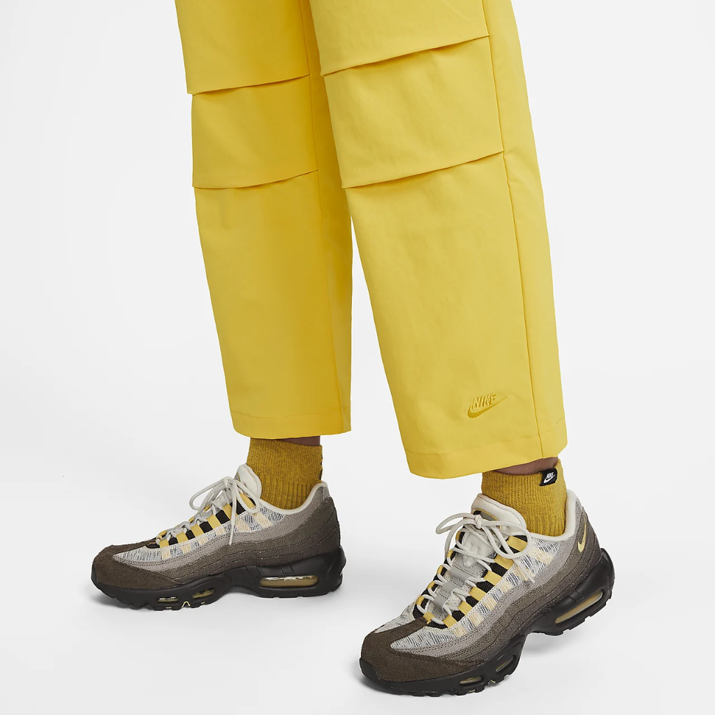 Nike Sportswear Dri-FIT Tech Pack Women&#039;s Mid-Rise Woven Pants DQ6659-719