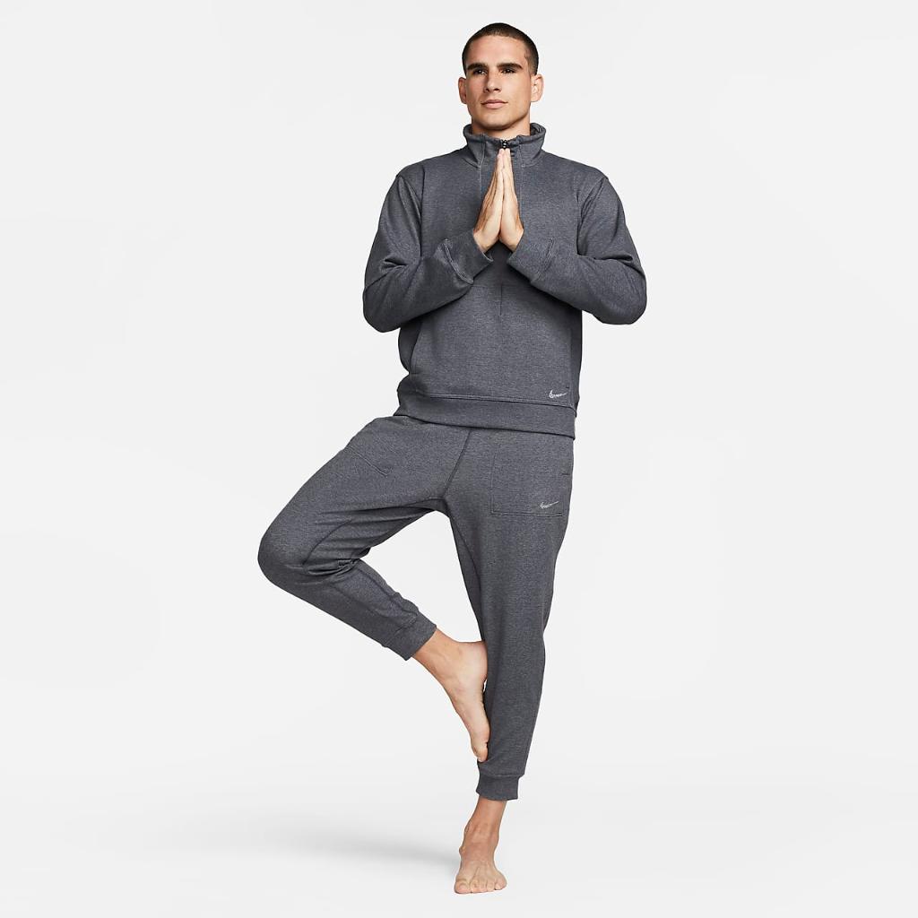 Nike Dri-FIT Yoga Restore Men&#039;s 1/4-Zip Top DQ6697-011