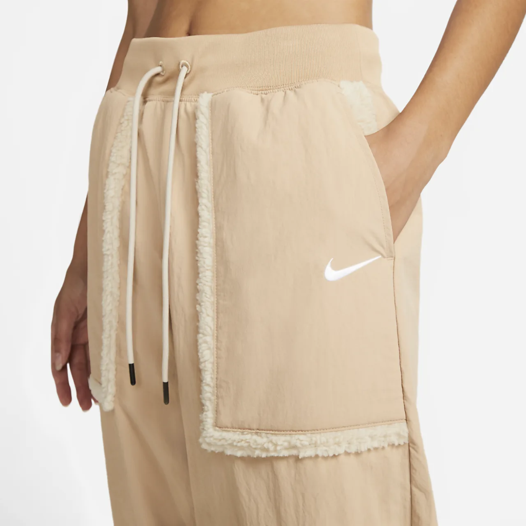 Nike Sportswear Essential Women&#039;s Woven High-Waisted Curve Pants DQ6809-200
