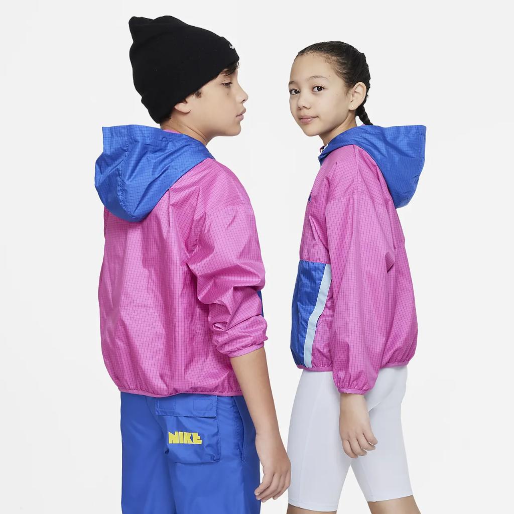 Nike Outdoor Play Big Kids&#039; Oversized Woven Jacket DQ8744-623