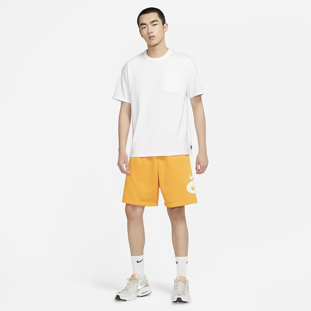 Nike Sportswear Premium Essentials Men&#039;s Pocket T-Shirt DQ9295-100