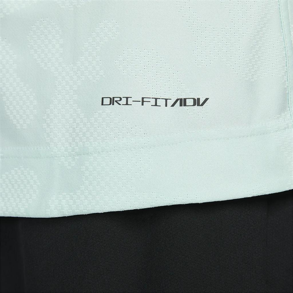 Nike Dri-FIT ADV Tour Men&#039;s 1/2-Zip Golf Top DR5281-346