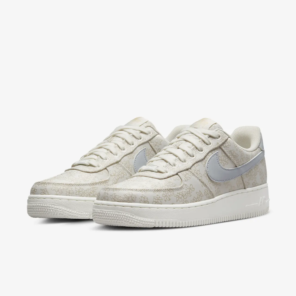 Nike Air Force 1 &#039;07 SE Shoes DR6402-900