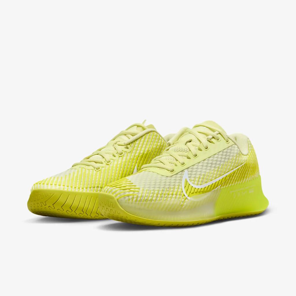 NikeCourt Air Zoom Vapor 11 Women&#039;s Hard Court Tennis Shoes DR6965-300