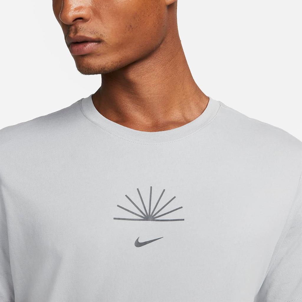 Nike Dri-FIT Men&#039;s Yoga T-Shirt DR7697-077