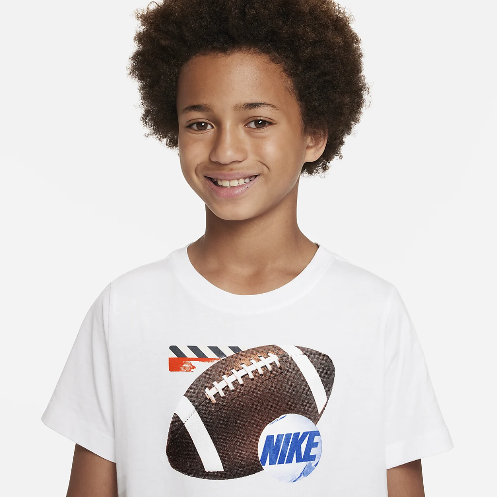 Nike Sportswear Big Kids&#039; (Boys&#039;) T-Shirt DR9730-100