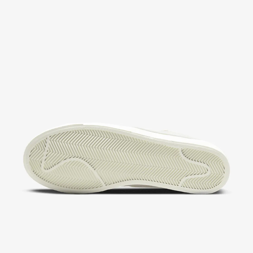 Nike Blazer Low &#039;77 SE Women&#039;s Shoes DR9955-100