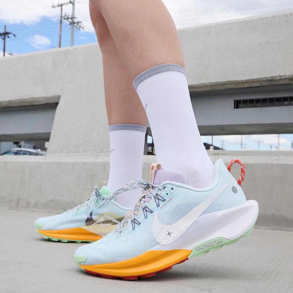 Nike Pegasus Trail 5 Women&#039;s Trail Running Shoes DV3865-402