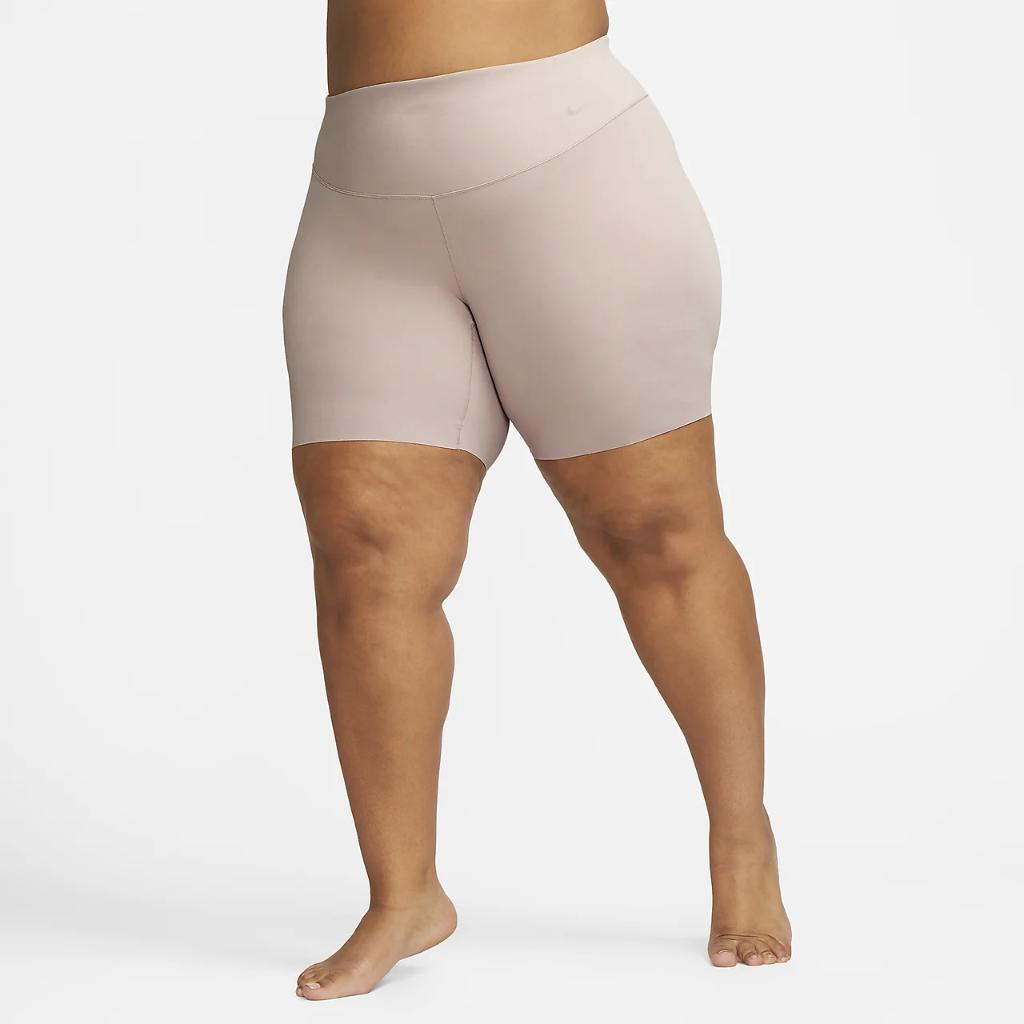 Nike Zenvy Women&#039;s Gentle-Support High-Waisted 8&quot; Biker Shorts (Plus Size) DV4915-272