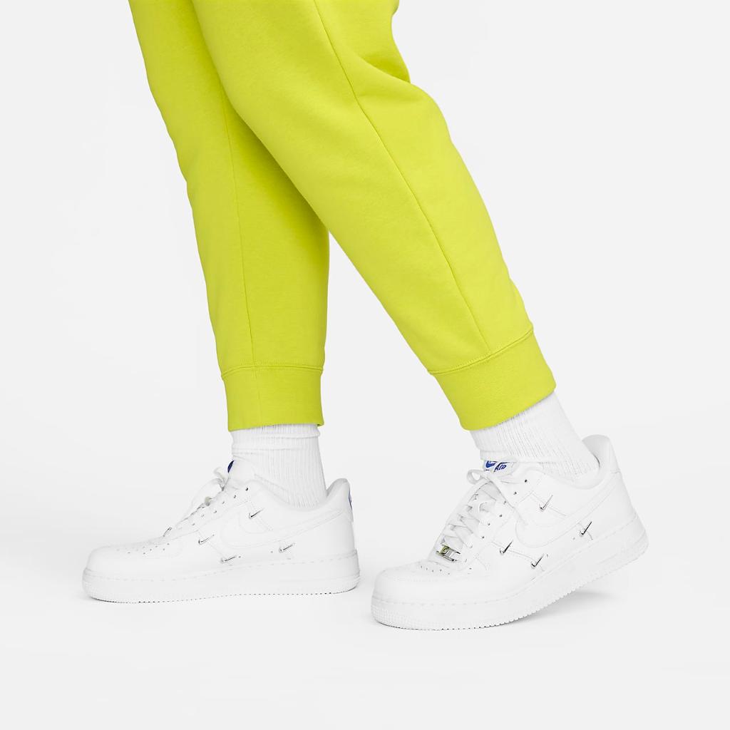 Nike Sportswear Club Fleece Women&#039;s Mid-Rise Joggers (Plus Size) DV5085-308