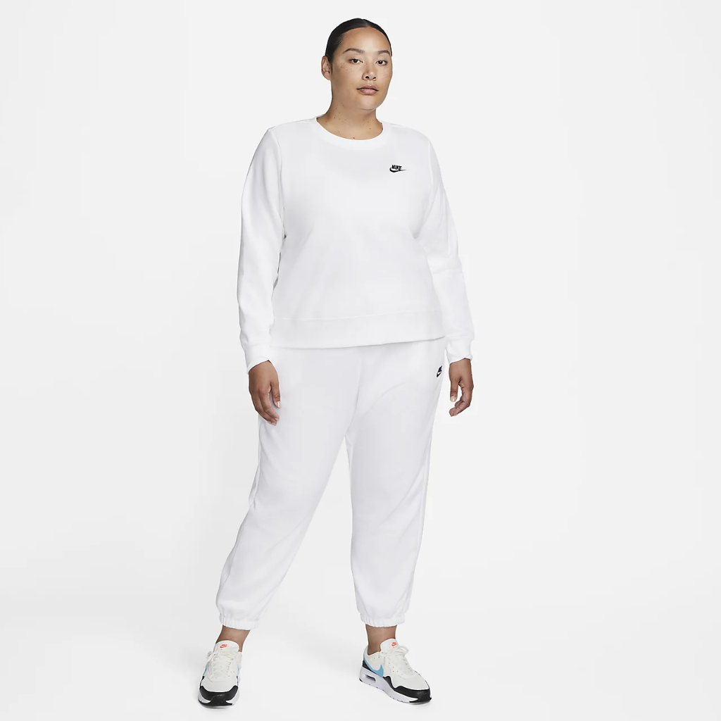 Nike Sportswear Club Fleece Women&#039;s Crew-Neck Sweatshirt (Plus Size) DV5087-100
