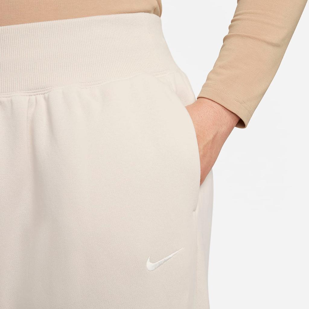 Nike Sportswear Phoenix Fleece Women&#039;s High-Waisted Wide-Leg Sweatpants (Plus Size) DV5213-104