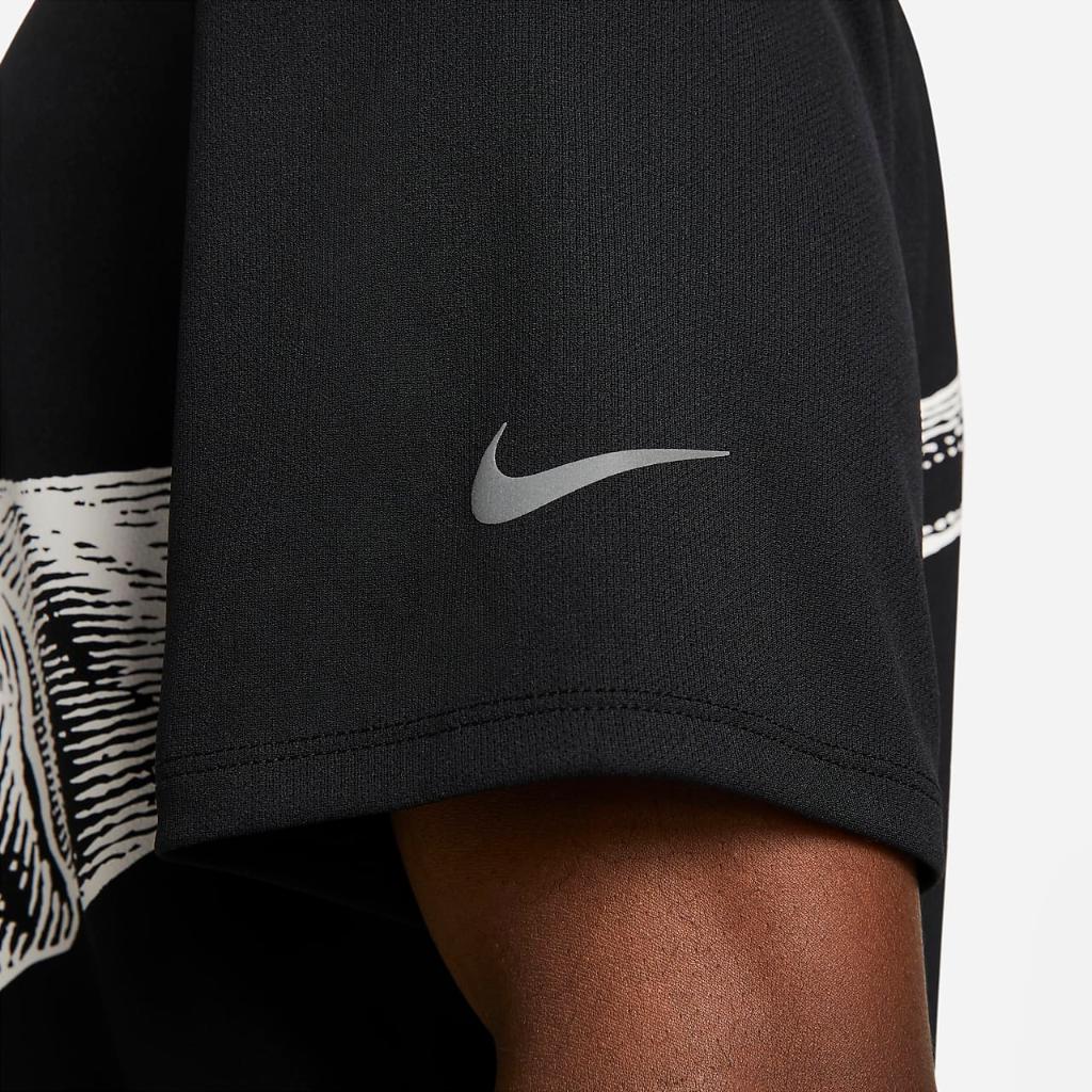 Nike Dri-FIT UV Run Division Miler Men&#039;s Short-Sleeve Graphic Running Top DV9263-010