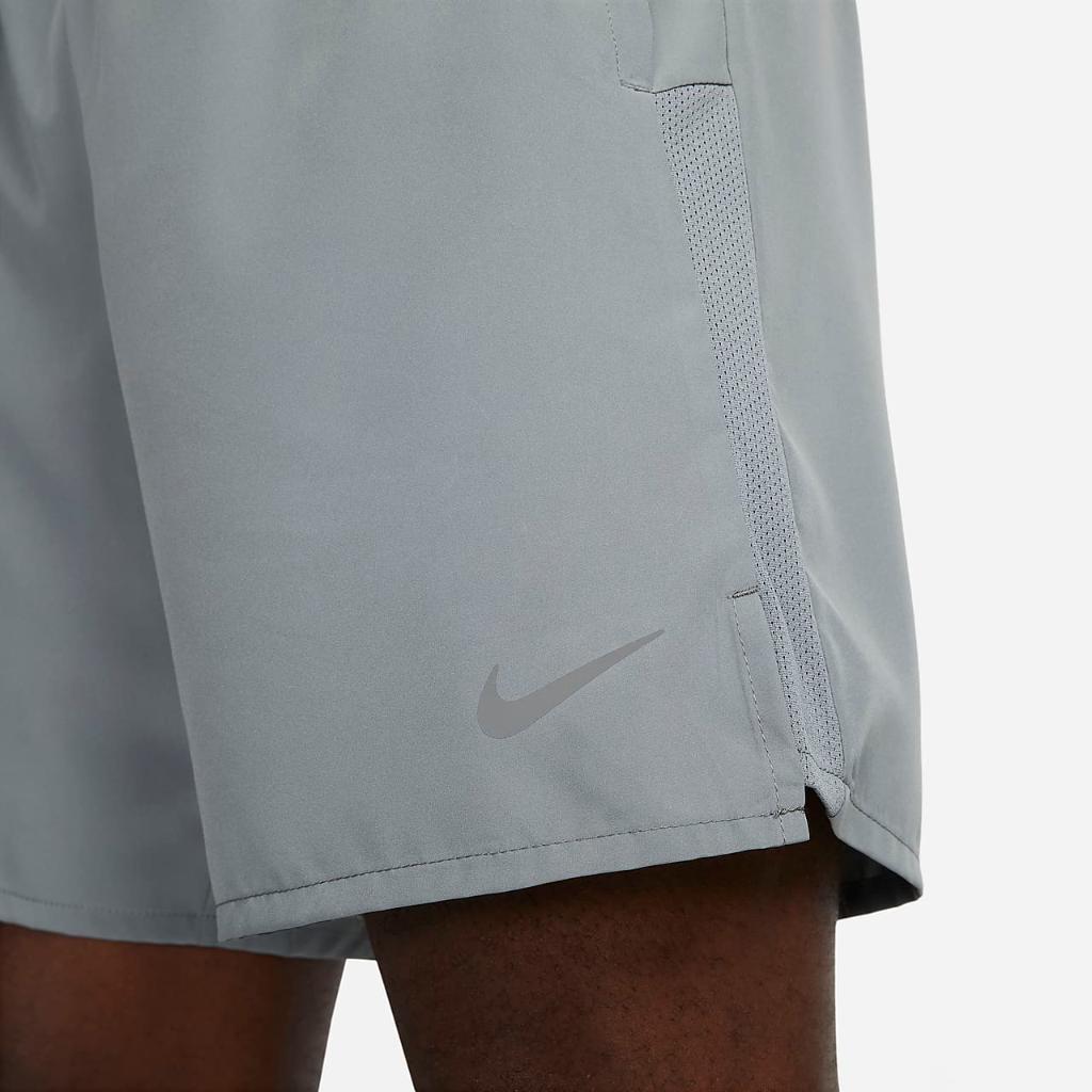 Nike Dri-FIT Challenger Men&#039;s 7&quot; 2-in-1 Versatile Shorts DV9357-084