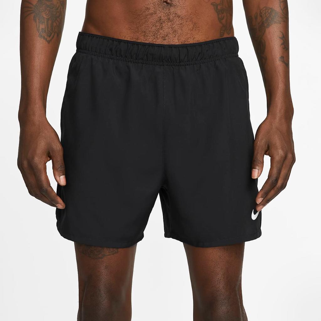 Nike Dri-FIT Challenger Men&#039;s 5&quot; Brief-Lined Versatile Shorts DV9363-010