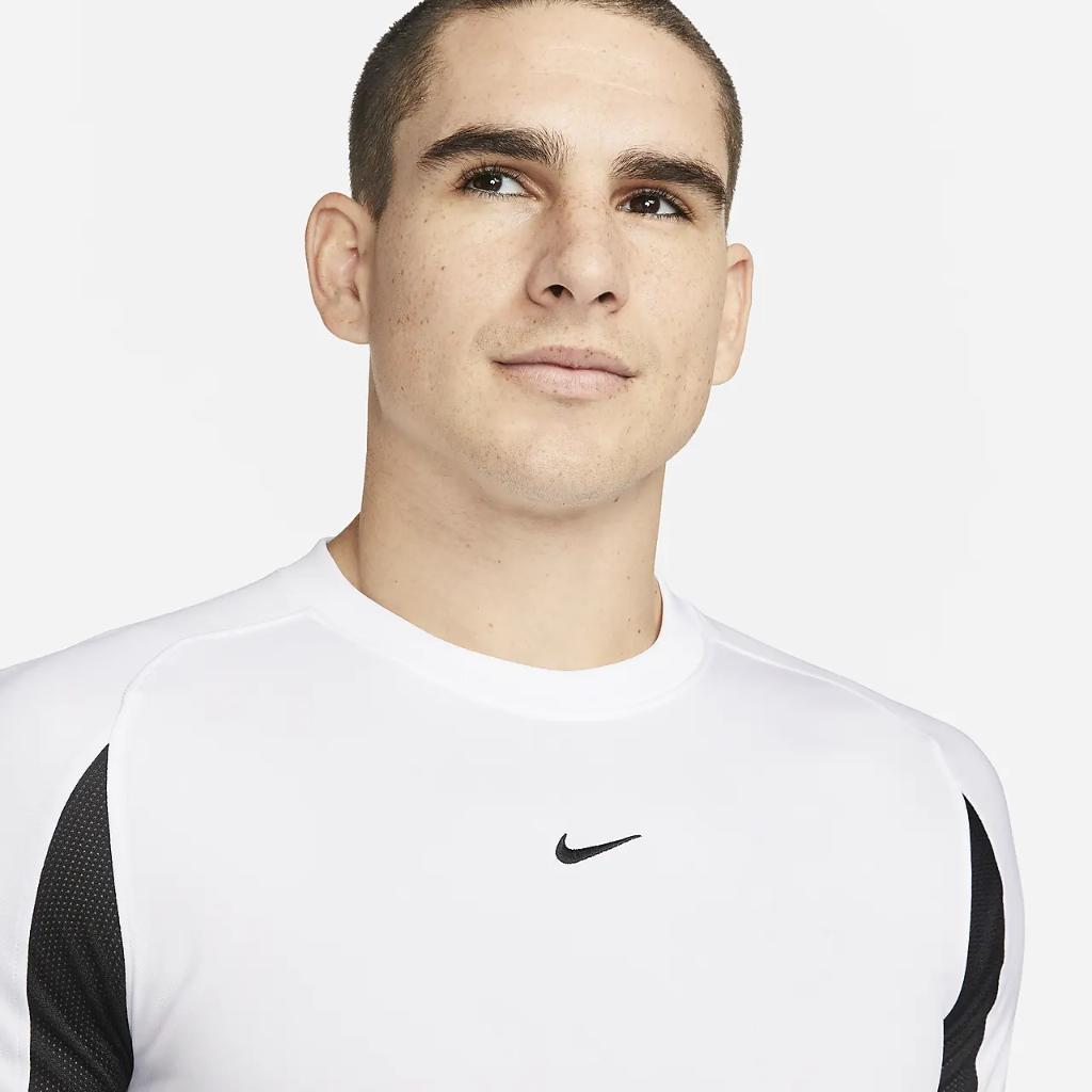Nike Dri-FIT F.C. Men&#039;s Short-Sleeve Graphic Soccer Top DV9734-100