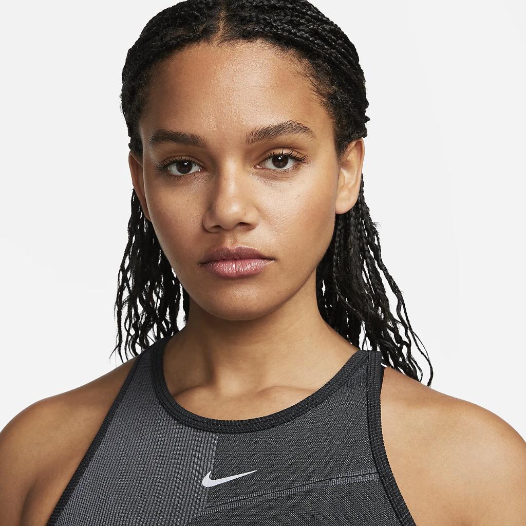 Nike Dri-FIT ADV Aura Women&#039;s Slim-Fit Training Tank Top DV9775-010