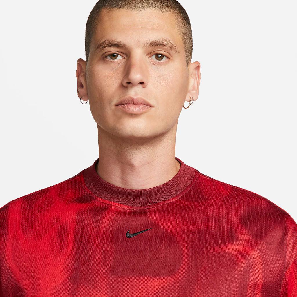 Nike Dri-FIT F.C. Men&#039;s Long-Sleeve Graphic Soccer Top DV9798-657