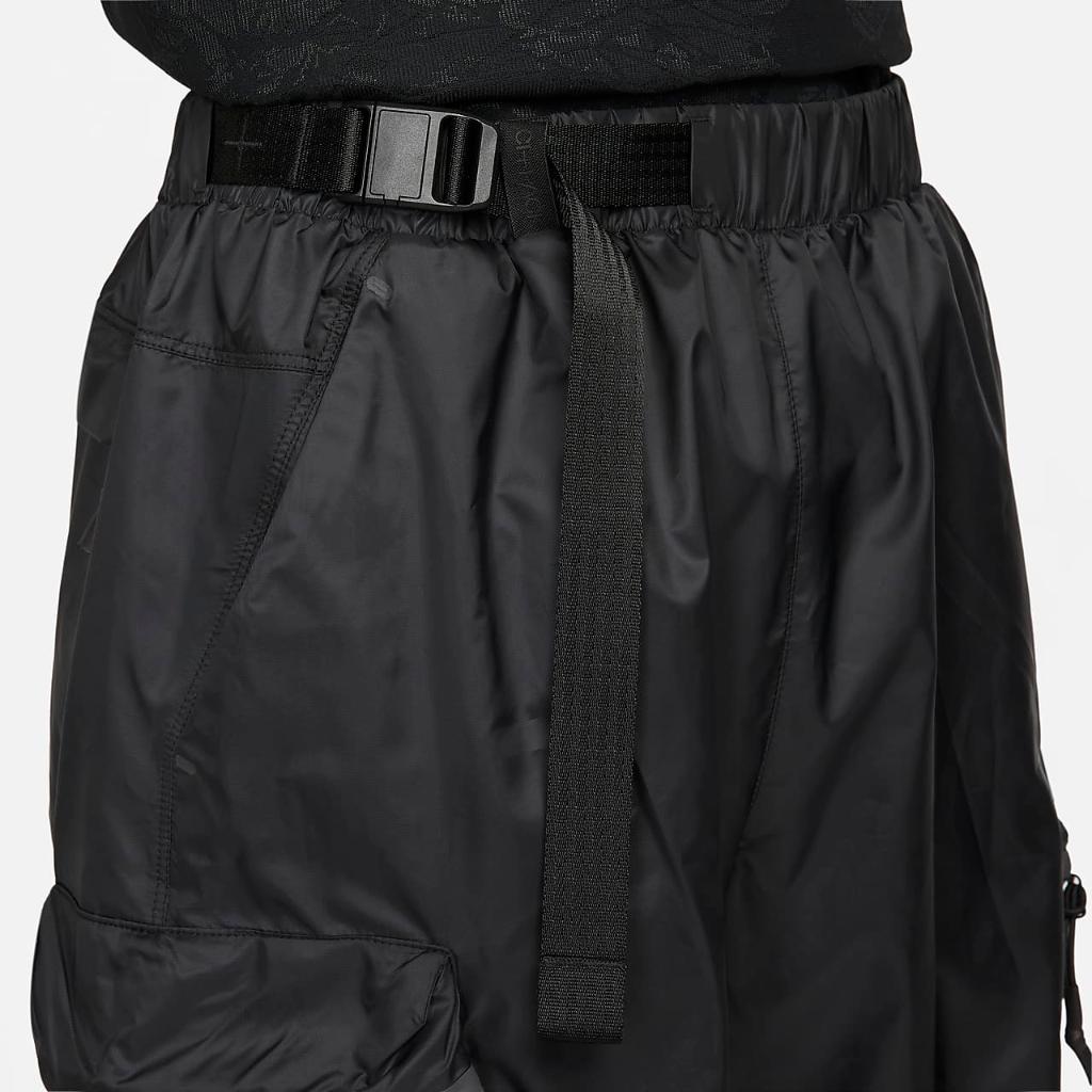 Nike Sportswear Tech Pack Men&#039;s Woven Utility Shorts DX0229-010