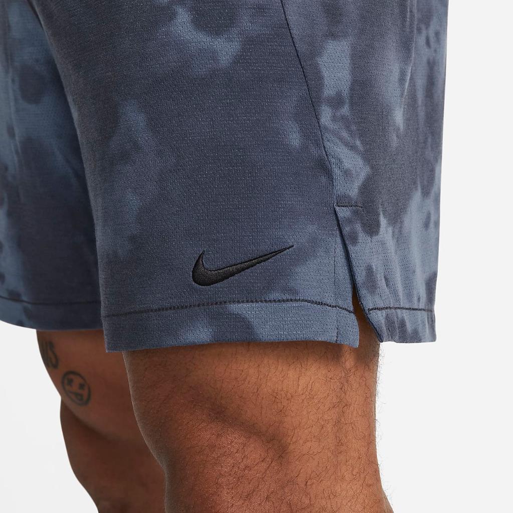 Nike Yoga Dri-FIT Men&#039;s 7&quot; Unlined Shorts DX0920-015