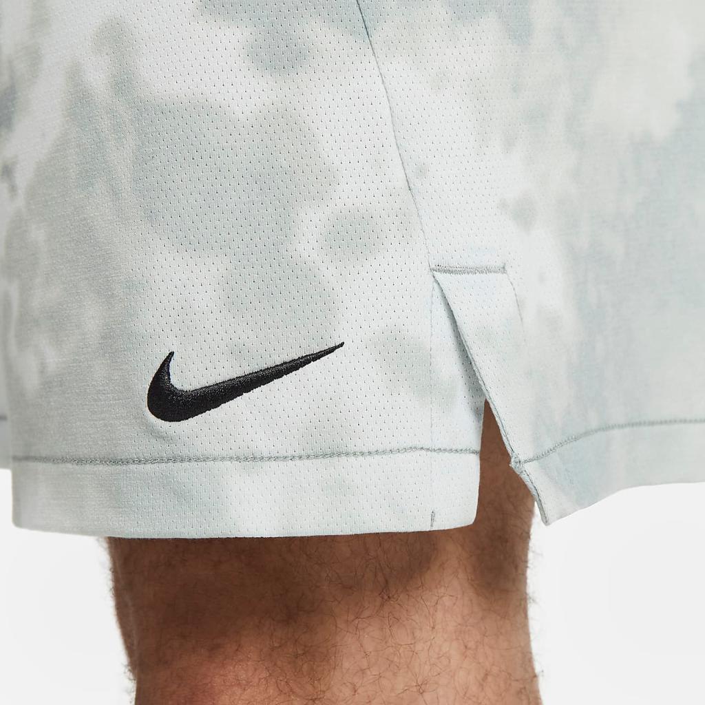Nike Yoga Dri-FIT Men&#039;s 7&quot; Unlined Shorts DX0920-330